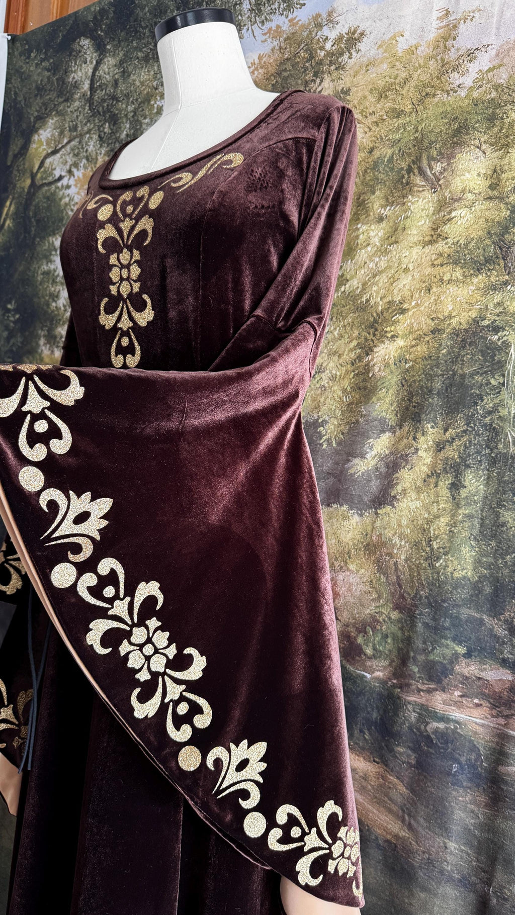 Brown Velvet Medieval Dress with Bell Sleeves and Gold Trim | Elven Cosplay Costume